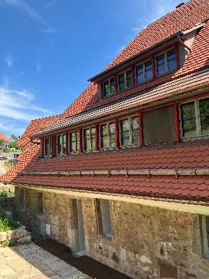 Bronzetafel für die Klosterscheune in Bebenhausen