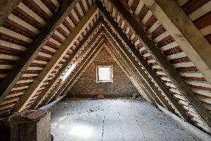 DSD fördert Dachsanierung von Schloss Mainsondheim in Dettelbach