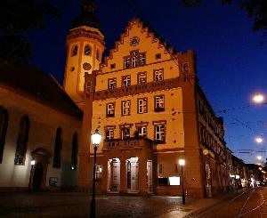 Stadtverwaltung Karlsruhe spart ab sofort Energie ein